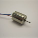 1013S Motor 10x13 mm - en motoraksel